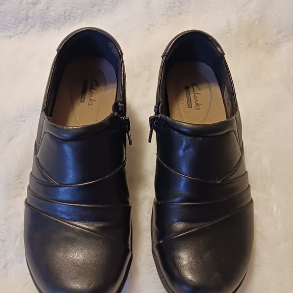 Clark's Clogs - Picture 2 of 5